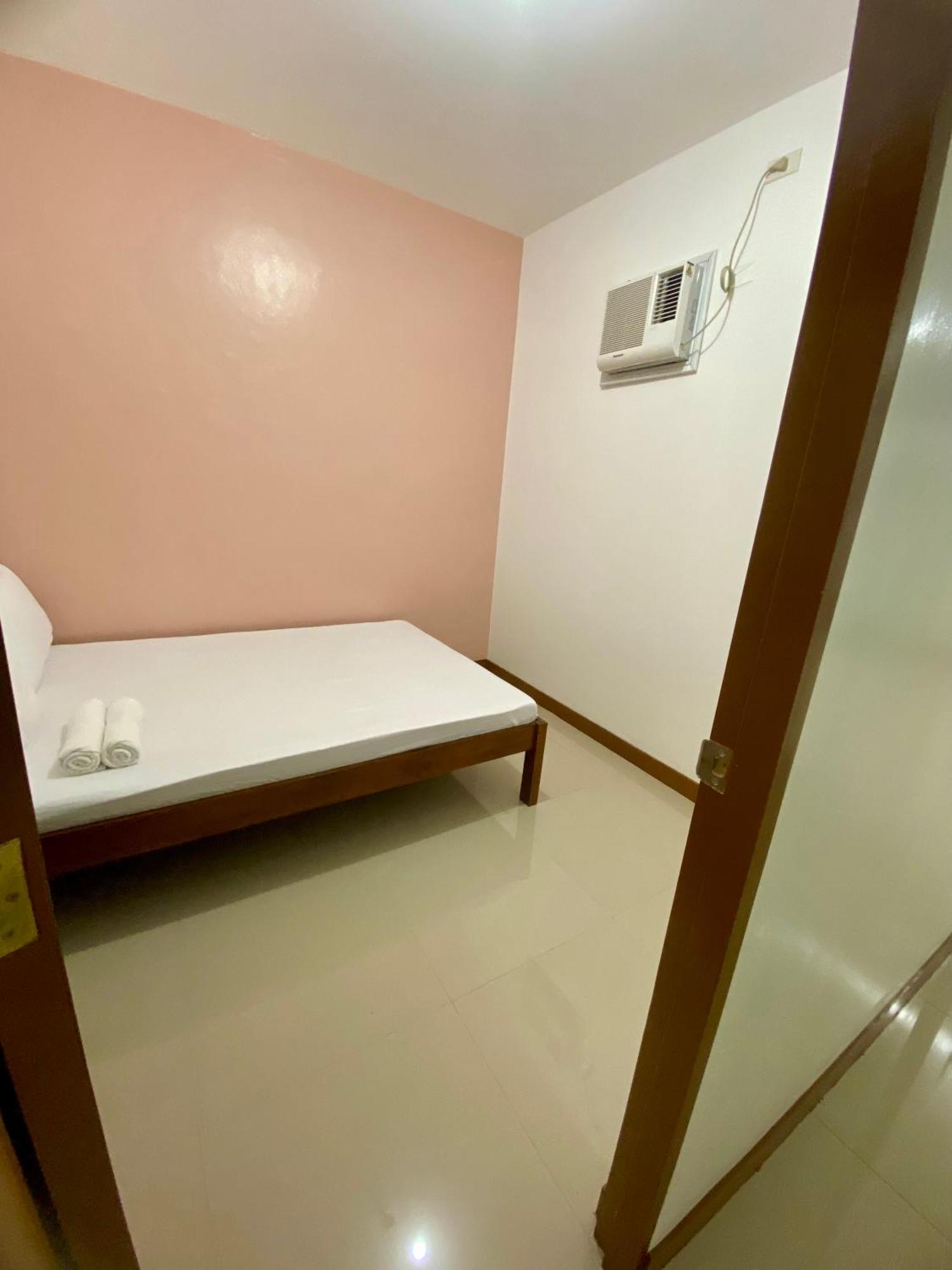 Mybed Dormitory Cebu Eksteriør bilde